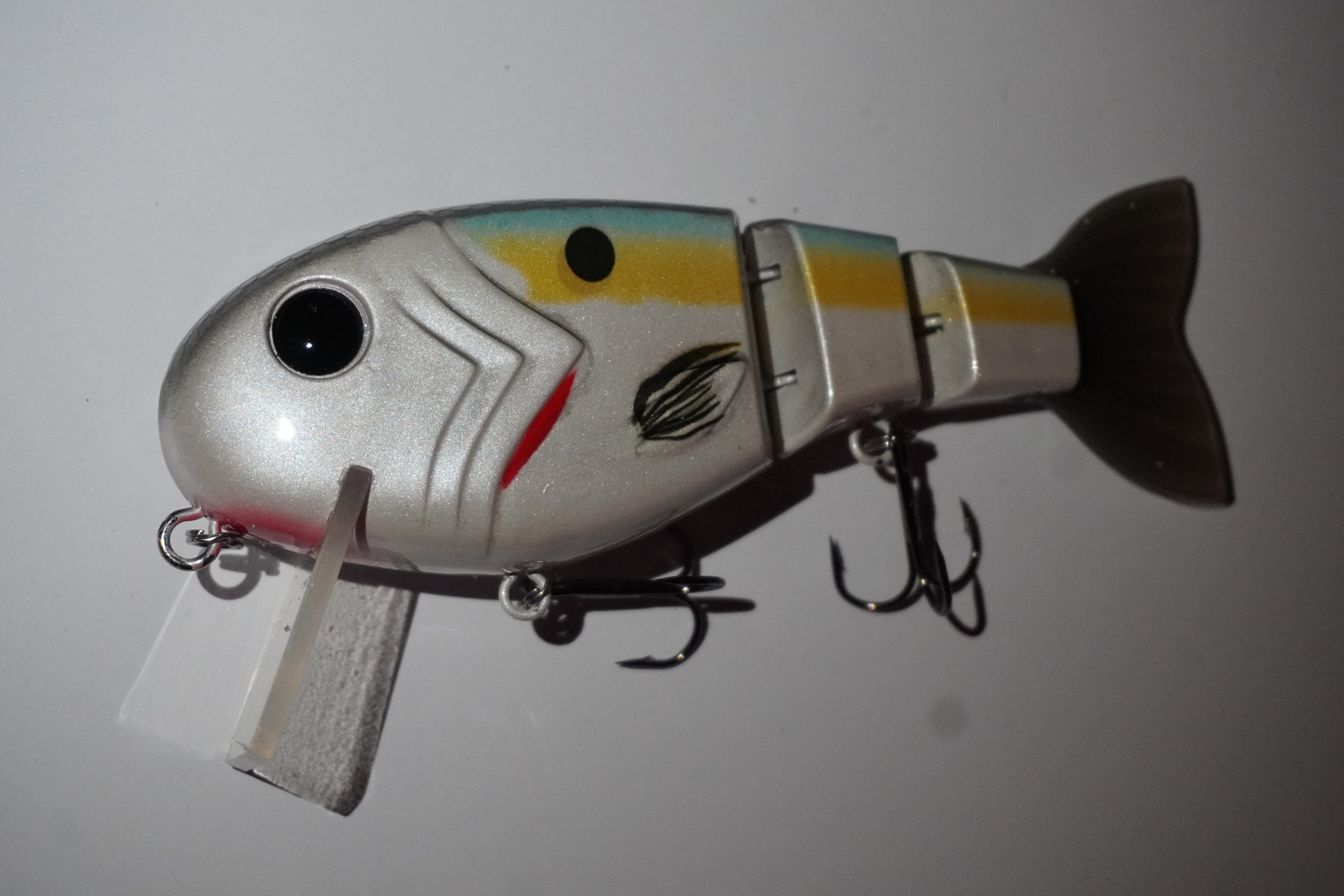 5" Tide Strike Jointed Shallow Diver Swimbait (1.8oz)(Threadfin Shad)